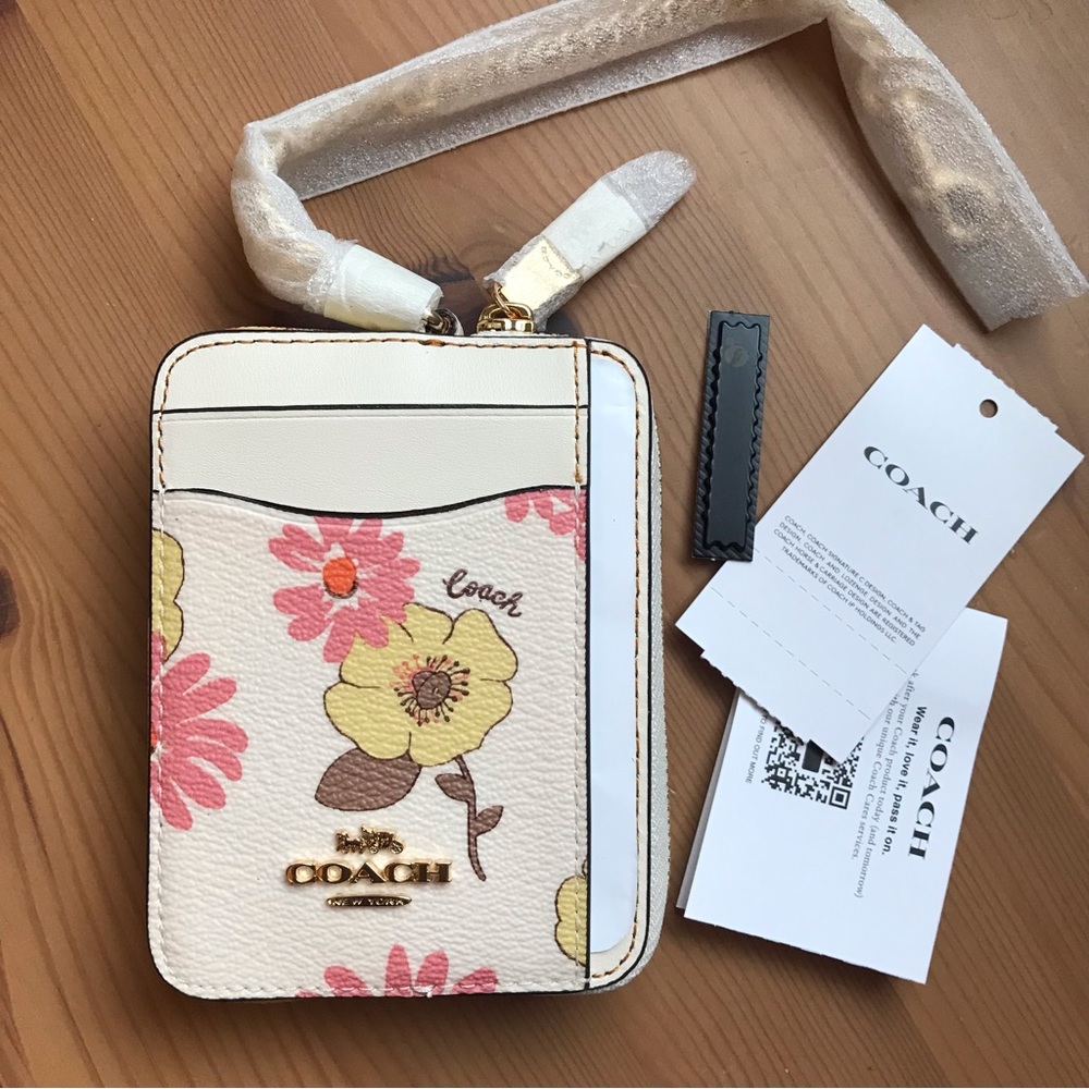 🌸 Coach Coach Zip Card Case With Floral Cluster Print - Picture 9 of 14